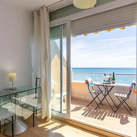 Apartamento El Velero Primera Linea Playa Apartment