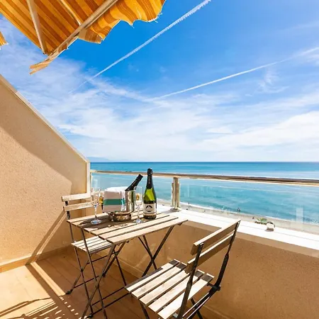 Apartamento El Velero Primera Linea Playa 公寓 *